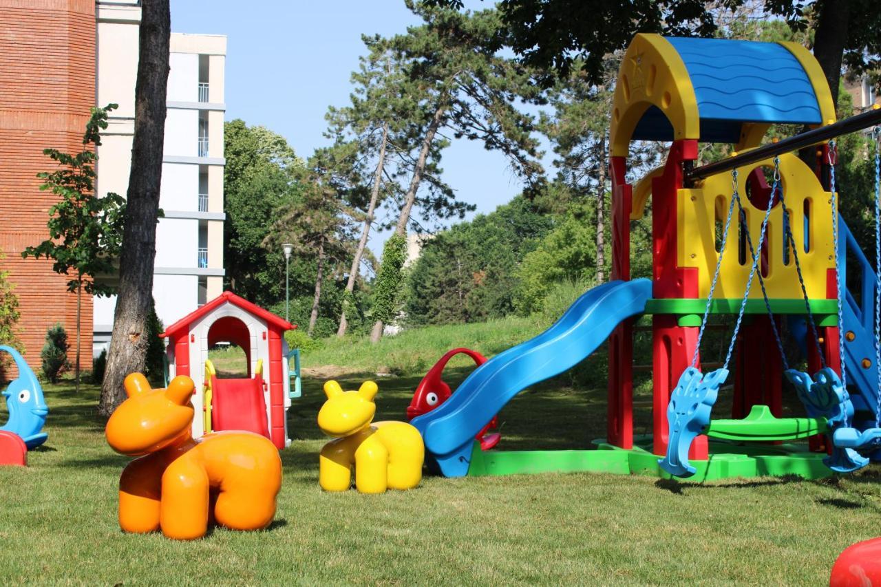 Spring Holiday Resort Neptun Luaran gambar